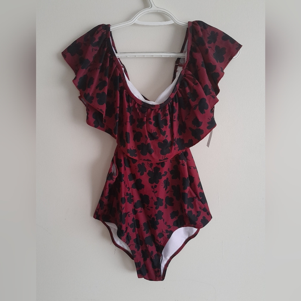 NWT cacelin Floral Ruffle one piece Swimsuit large size